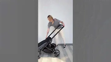 вау-эффект сложения коляски